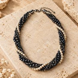 Noir Pearl Twist Necklace — Limited France Edit